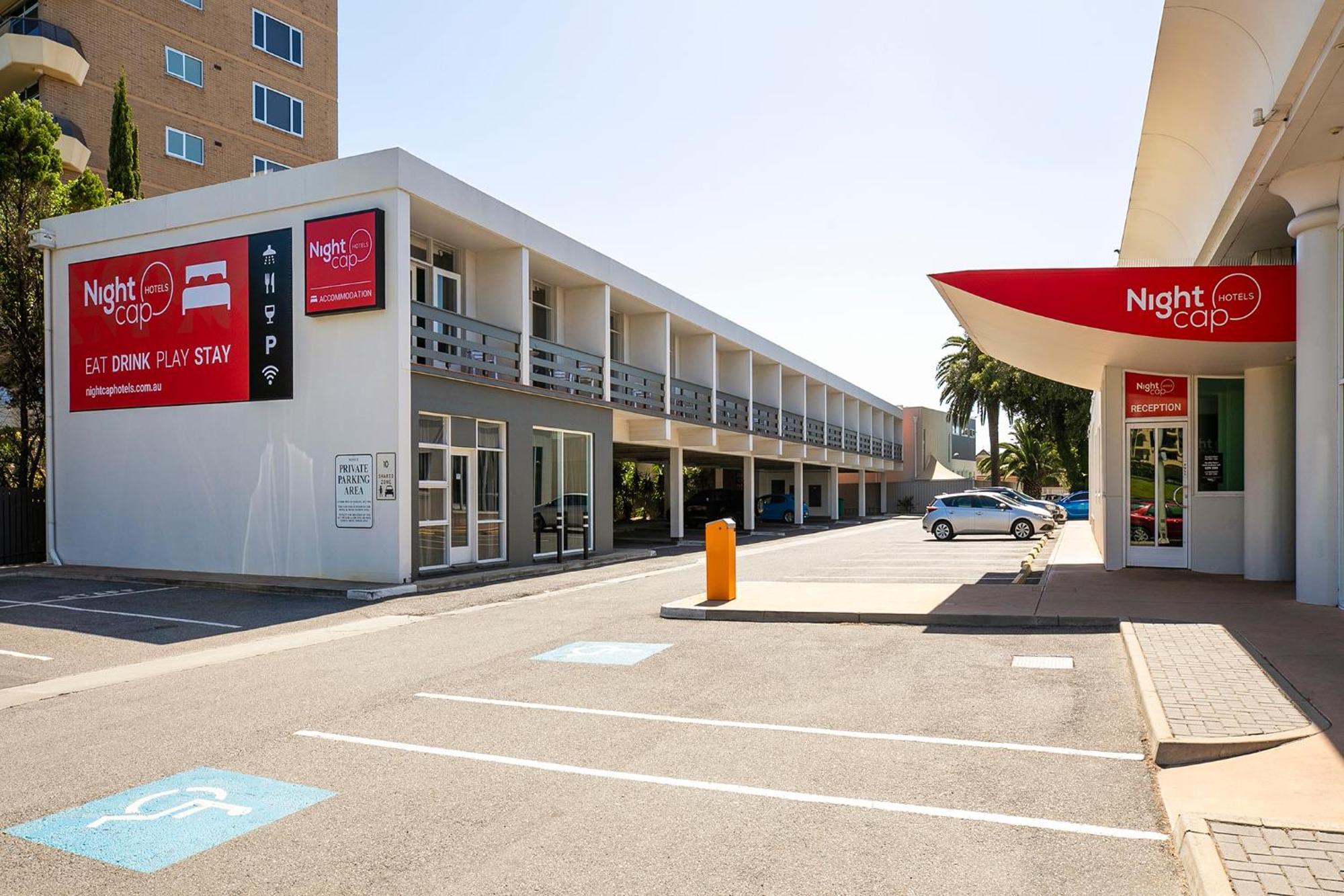 Nightcap At Watermark Glenelg Hotel Adelaide Exterior photo