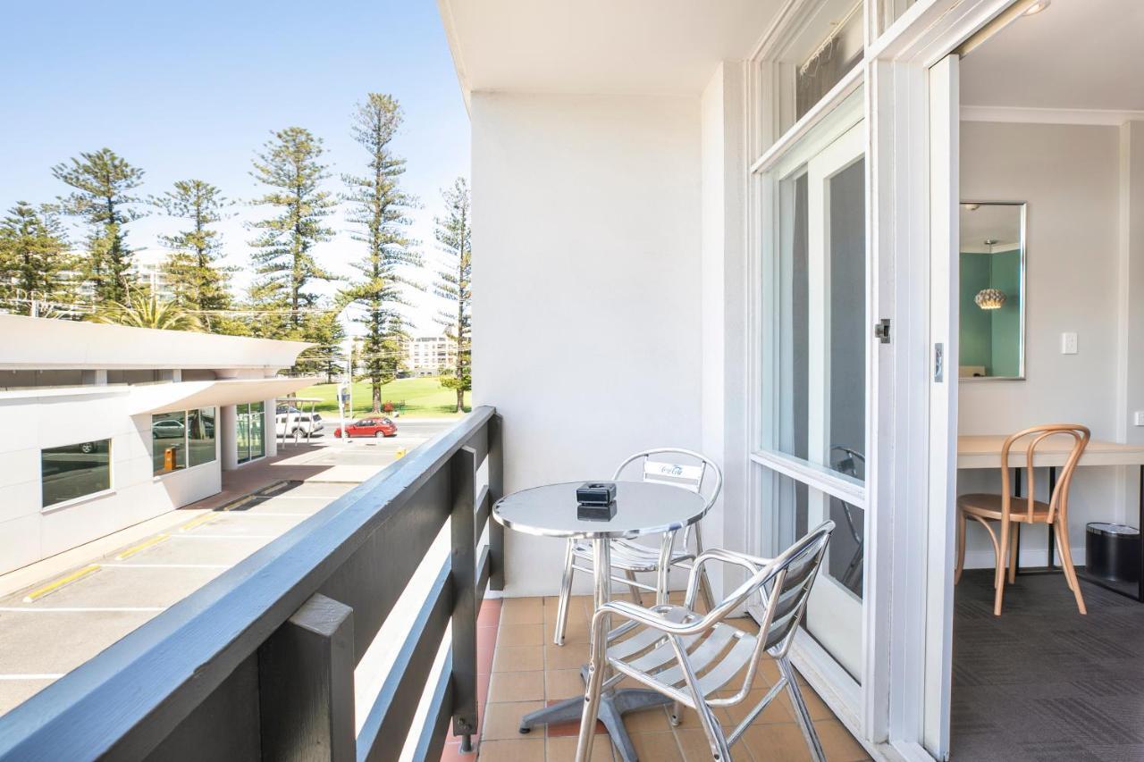 Nightcap At Watermark Glenelg Hotel Adelaide Exterior photo